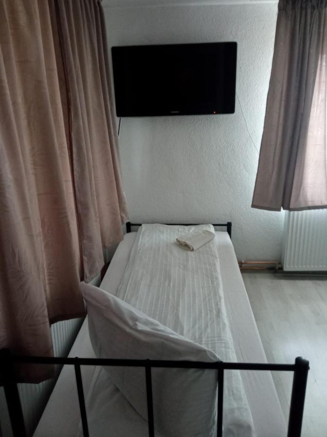 Casa Iuliana Hotel Subcetate  Екстериор снимка