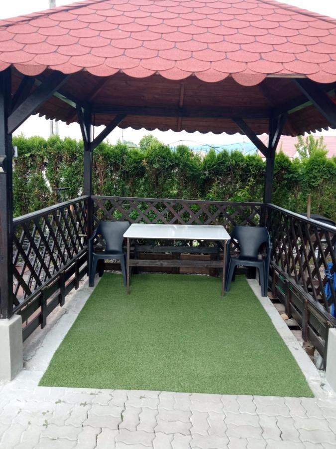 Casa Iuliana Hotel Subcetate  Екстериор снимка